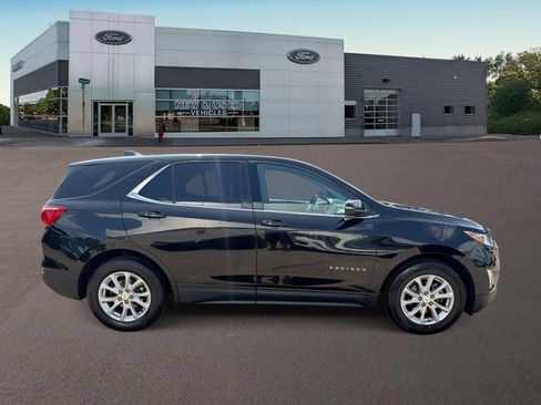 Used 2019 Chevrolet Equinox LT w/ Driver Convenience Package FWD image 10