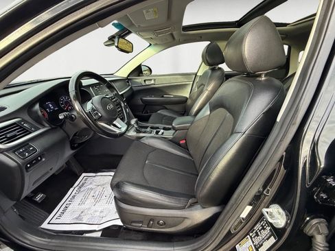 Used 2019 Kia Optima S w/ S Panoramic Sunroof Package image 9