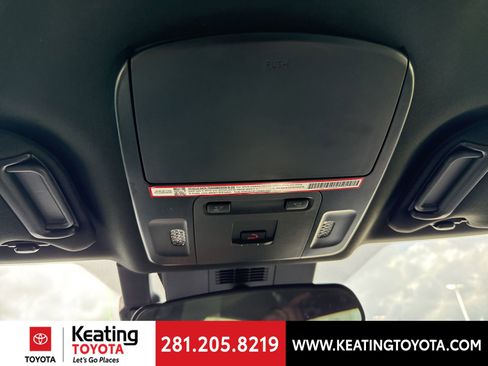 Certified 2025 Toyota Camry SE image 19