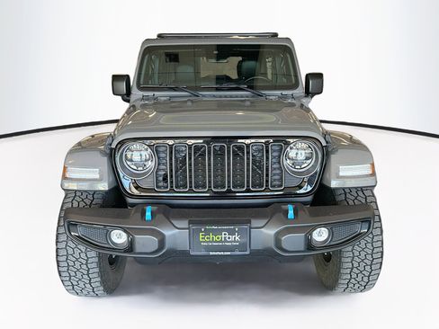 Used 2021 Jeep Wrangler Sahara w/ Cold Weather Group image 2