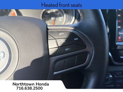 Used 2019 Jeep Cherokee Limited image 16