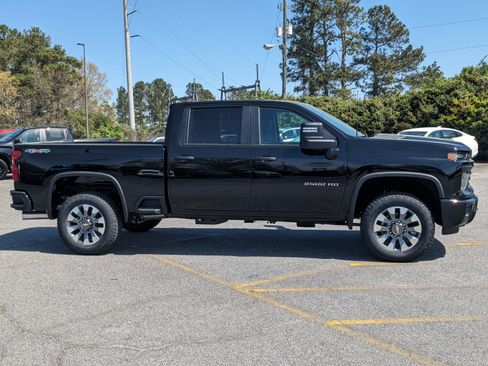 New 2025 Chevrolet Silverado 2500 Custom w/ Custom Value Package image 3