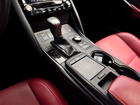 Used 2024 Lexus IS 300 w/ Comfort Package RWD image 11