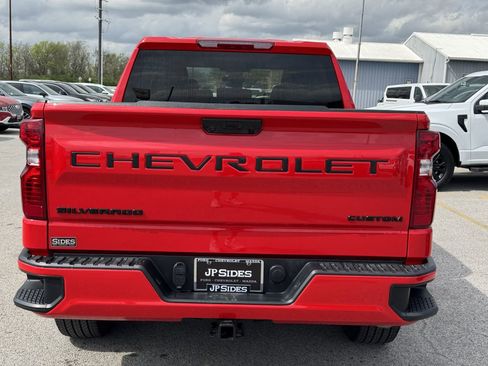 Used 2024 Chevrolet Silverado 1500 Custom image 7