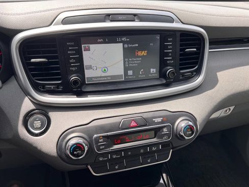 Used 2020 Kia Sorento SX AWD/4WD image 16