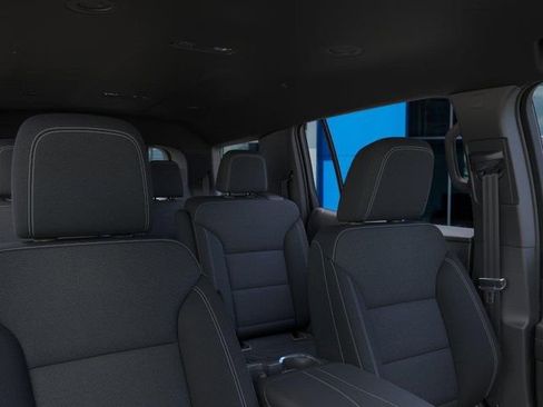 New 2026 Chevrolet Traverse LT w/ Driver Confidence Package FWD image 24
