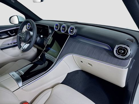 New 2026 Mercedes-Benz GLC 300 4MATIC image 30