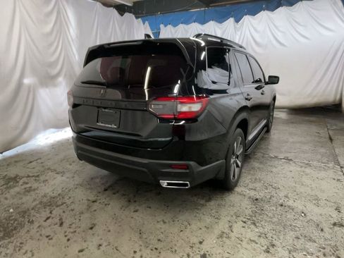 Used 2023 Honda Pilot Elite image 5