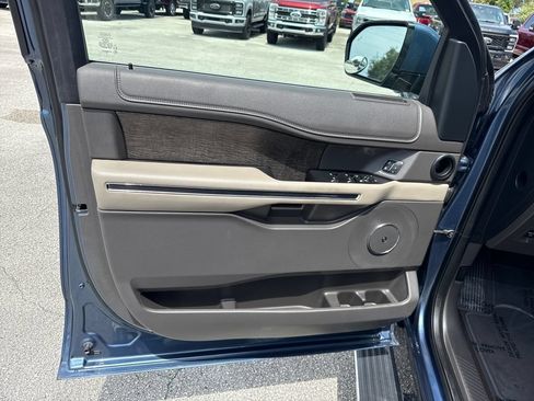 Used 2020 Ford Expedition Limited w/ Equipment Group 302A AWD/4WD image 14