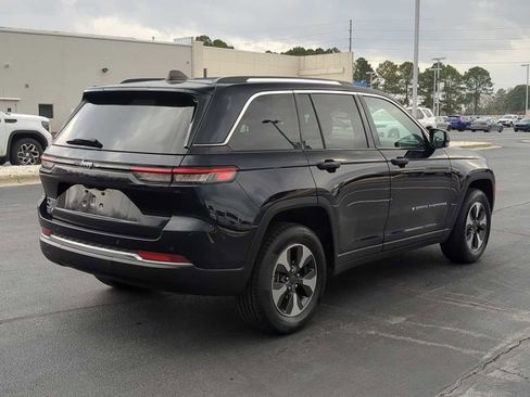 Used 2024 Jeep Grand Cherokee Limited 4xe image 8