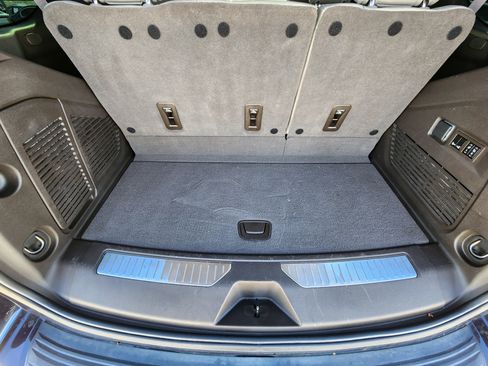 Used 2023 Chevrolet Tahoe Z71 w/ Luxury Package image 33