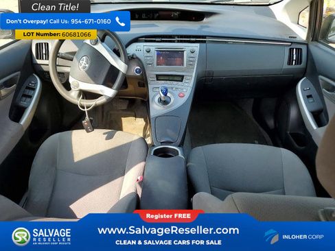 Used 2013 Toyota Prius Two FWD image 11
