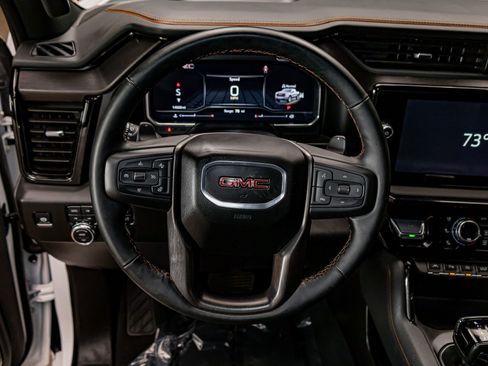 Used 2025 GMC Sierra 1500 AT4 w/ Technology Package image 18