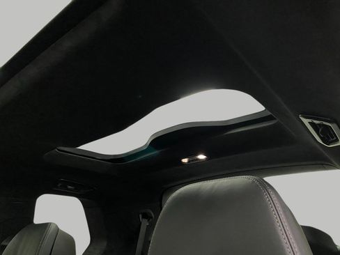 Certified 2025 BMW X7 xDrive40i w/ Premium Package image 35