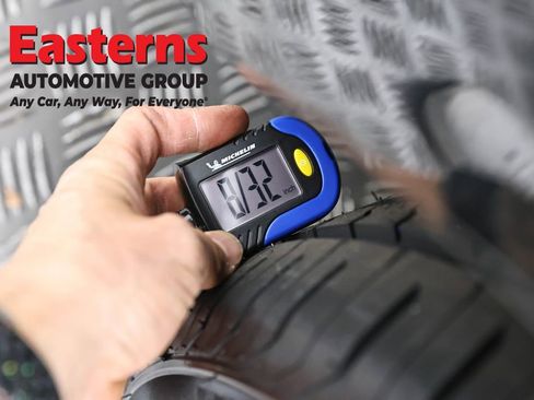 Used 2018 Tesla Model 3 Long Range image 23