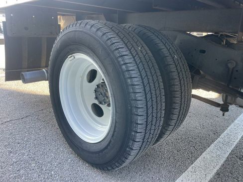 Used 2023 Ford E-350 and Econoline 350 Super Duty w/ Power Windows & Locks Group image 15