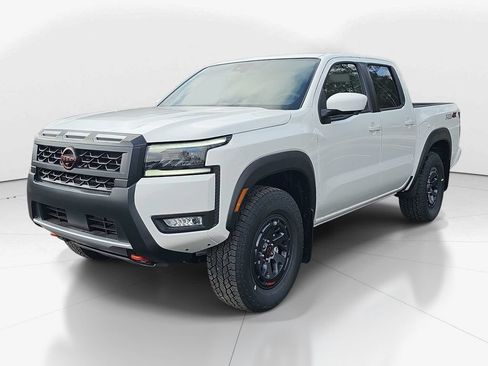 New 2026 Nissan Frontier PRO-4X w/ Tow Package AWD/4WD image 9