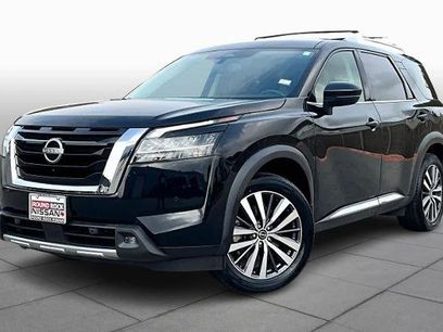 Certified 2022 Nissan Pathfinder Platinum w/ Cargo Package