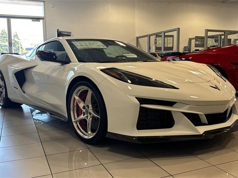 New 2025 Chevrolet Corvette E-Ray w/ Battery Protection Package image 2