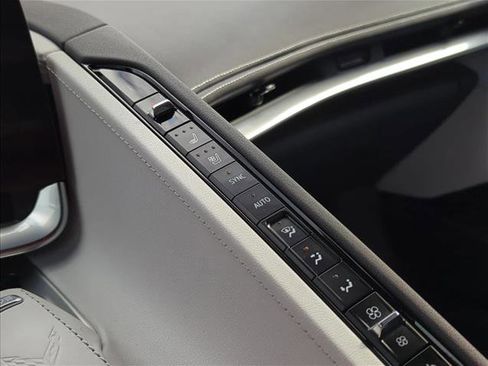 Used 2023 Chevrolet Corvette Stingray Preferred Cpe w/ Z51 Performance Package image 19