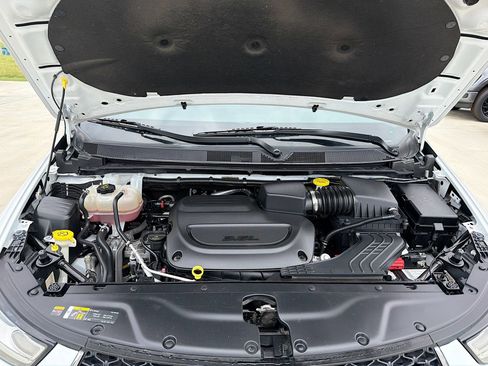 Used 2023 Chrysler Pacifica Touring-L FWD image 31