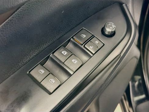 Used 2019 Toyota Highlander XLE AWD/4WD image 18