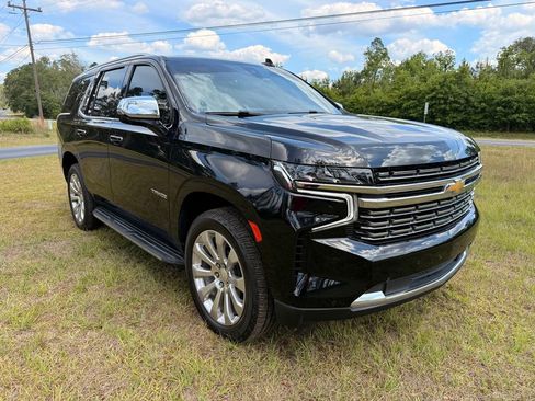 Used 2021 Chevrolet Tahoe Premier w/ Premium Package AWD/4WD image 7