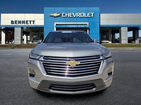 Certified 2023 Chevrolet Traverse Premier w/ LPO, Floor Liner Package FWD image 8