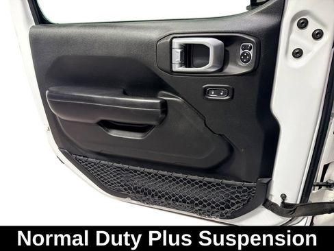 Used 2020 Jeep Gladiator Sport w/ Quick Order Package 24S AWD/4WD image 19