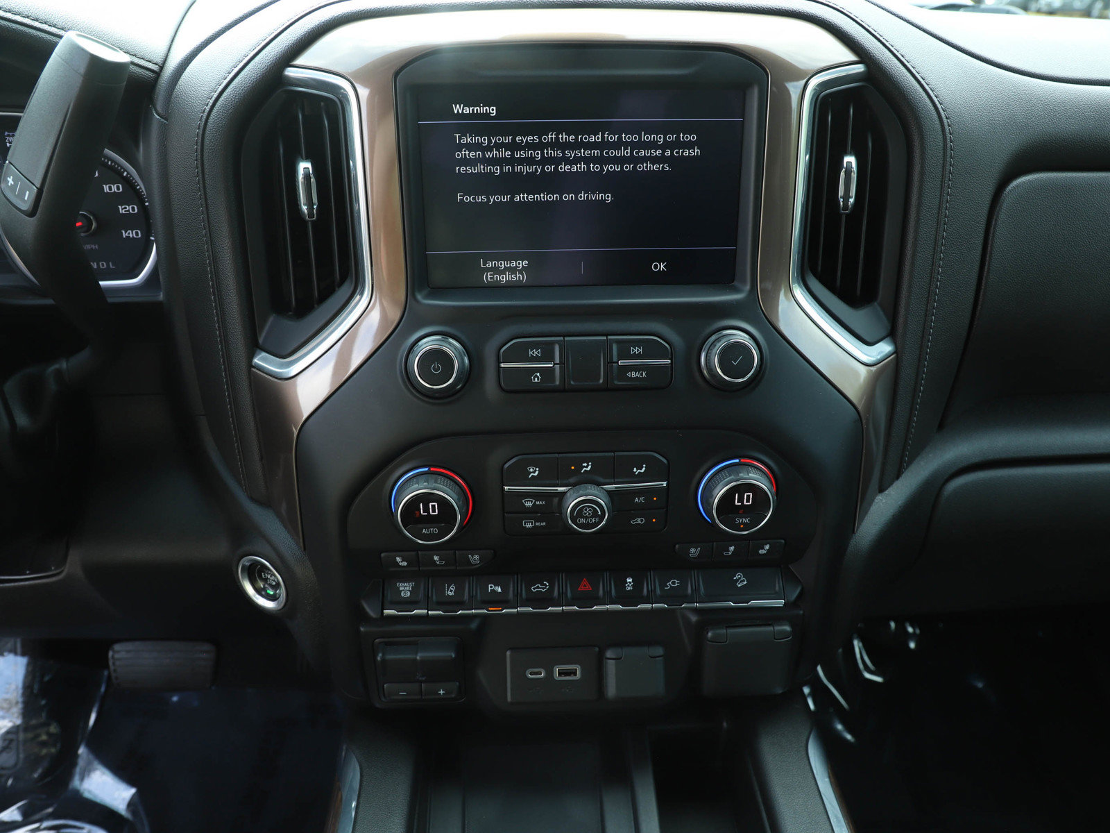 Used 2020 Chevrolet Silverado 3500 High Country w/ Technology Package AWD/4WD image 24