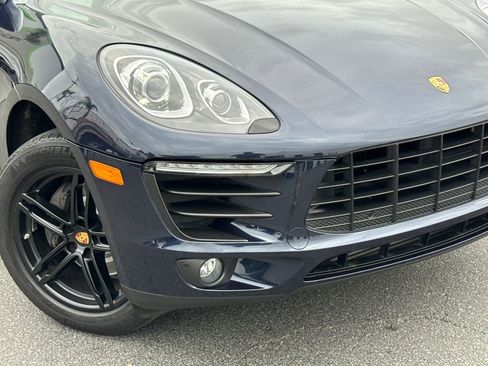 Used 2018 Porsche Macan AWD/4WD image 6