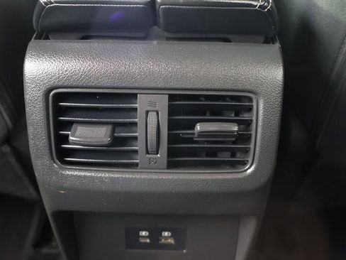 Used 2023 Nissan Rogue SV AWD/4WD image 43