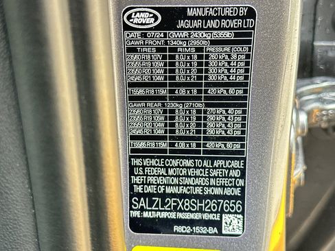 Used 2025 Land Rover Range Rover Evoque Dynamic SE image 35