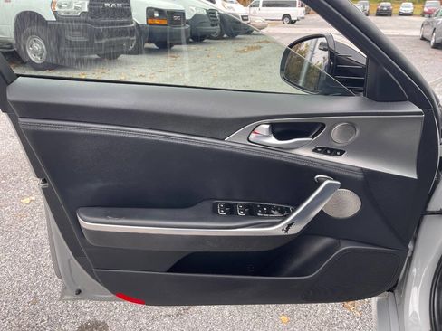 Used 2019 Kia Stinger GT1 image 23