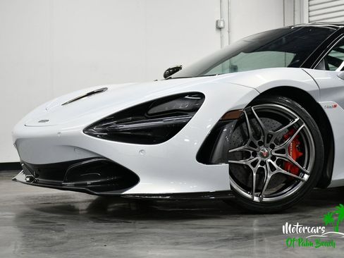 Used 2018 McLaren 720S RWD image 4