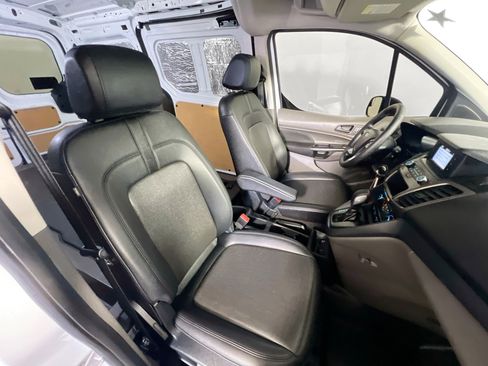 Used 2022 Ford Transit Connect XL image 30