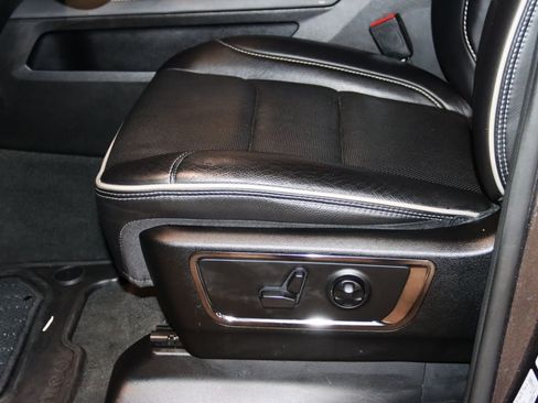 Used 2024 RAM 1500 Limited w/ Body Color Bumper Group AWD/4WD image 40