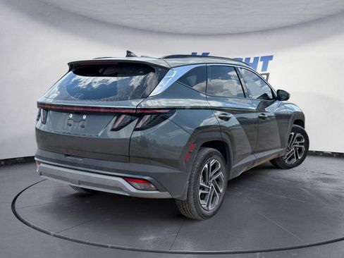 Used 2025 Hyundai Tucson Limited AWD/4WD image 5