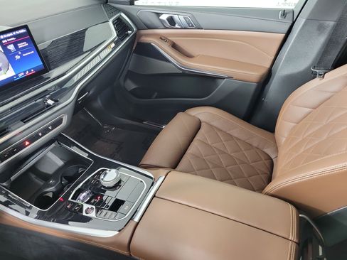 Certified 2025 BMW X5 M60i image 23
