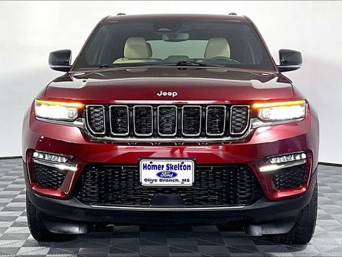 Used 2023 Jeep Grand Cherokee Limited AWD/4WD image 3