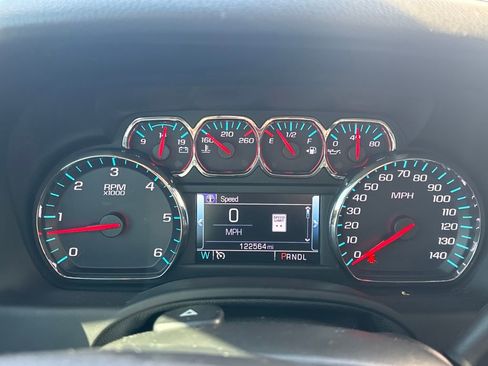 Used 2018 GMC Yukon SLT image 20