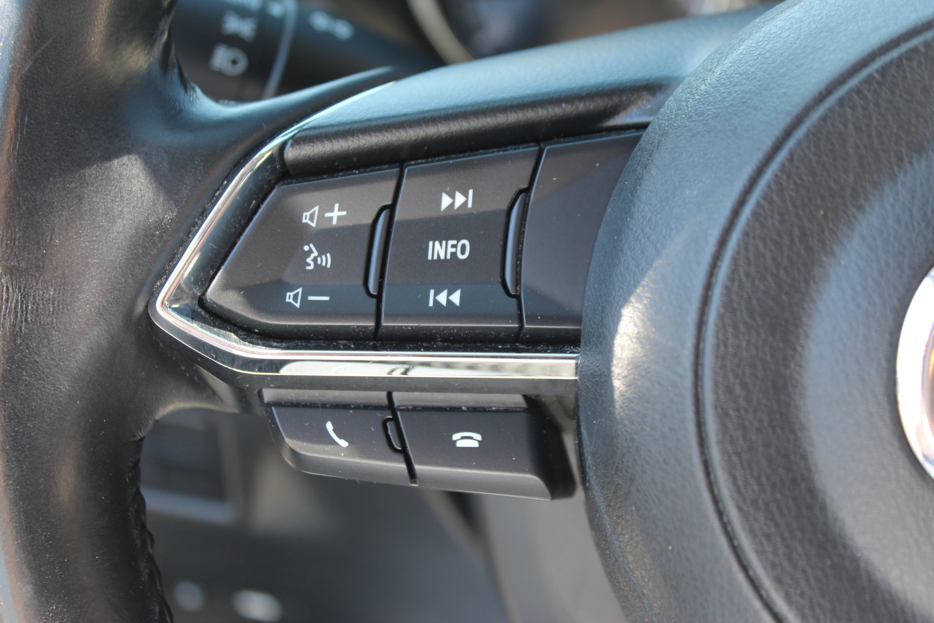 Used 2019 MAZDA CX-5 Touring FWD image 16