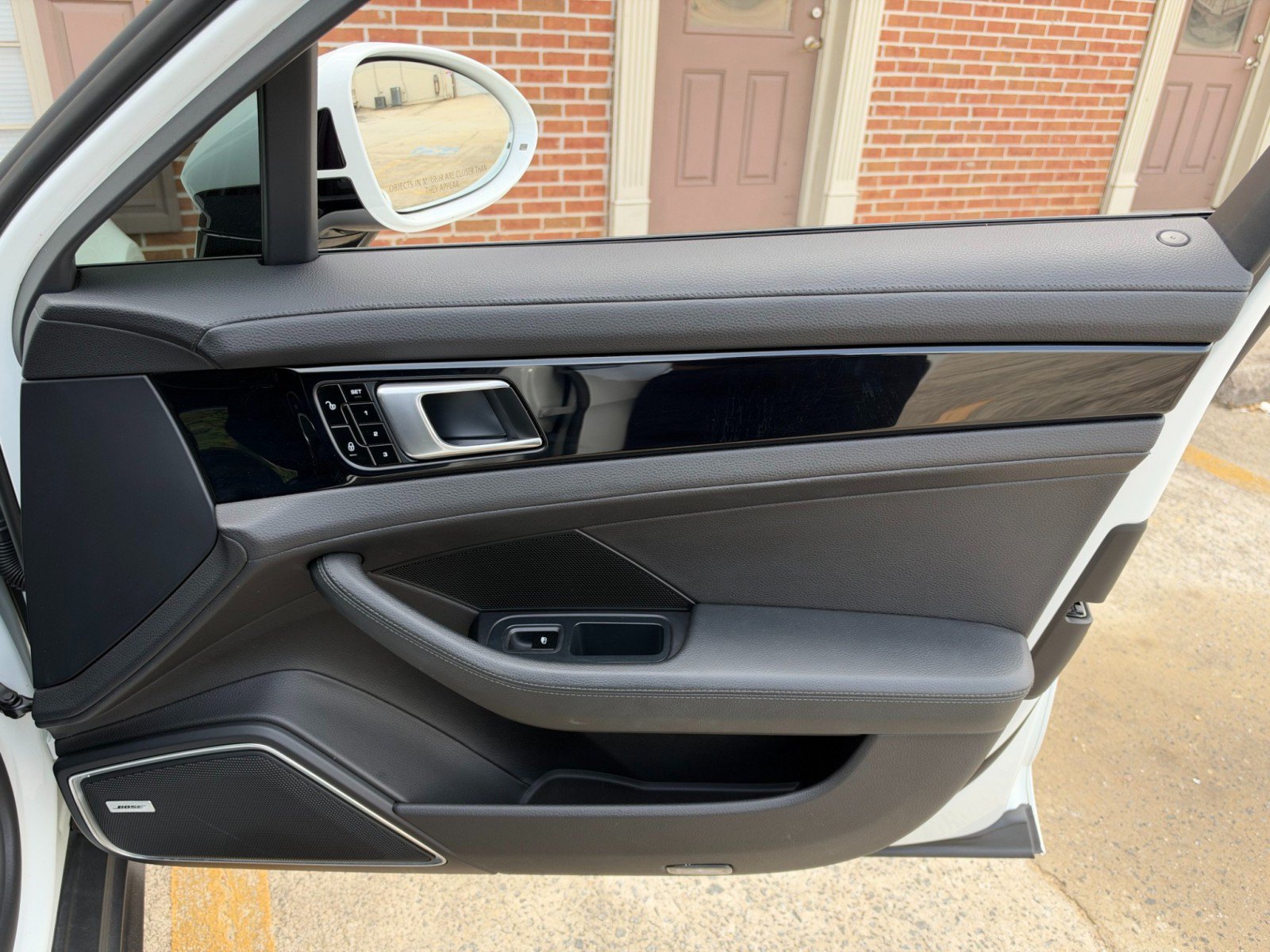Used 2018 Porsche Panamera image 48