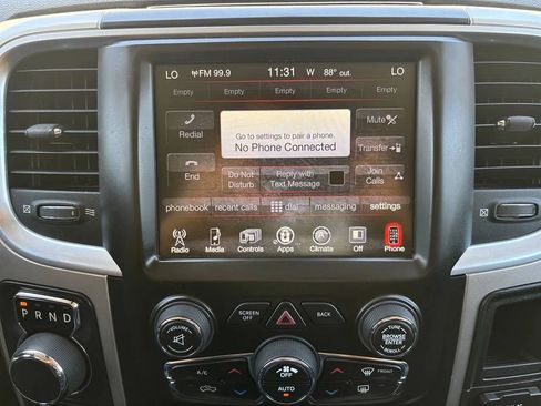 Used 2017 RAM 1500 Big Horn AWD/4WD image 40