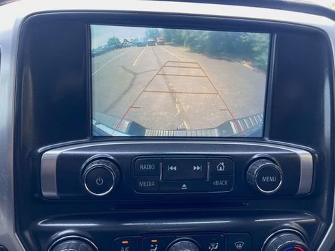 Used 2018 GMC Sierra 1500 SLE w/ SLE Value Package AWD/4WD image 15