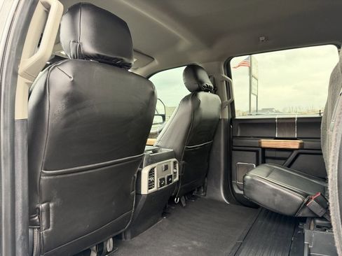 Used 2020 Ford F250 Lariat w/ Lariat Value Package image 29