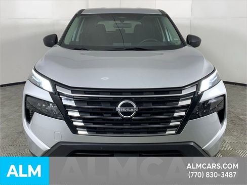 Used 2024 Nissan Rogue S image 13