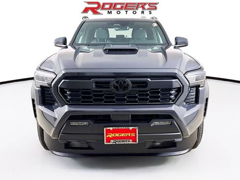 New 2026 Toyota Tacoma TRD Sport image 2