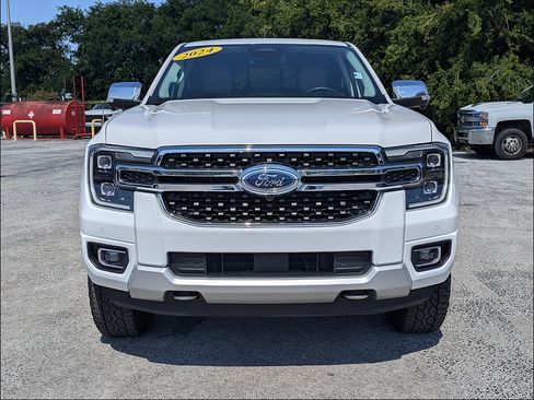Used 2024 Ford Ranger Lariat w/ Trailer Tow Package AWD/4WD image 9