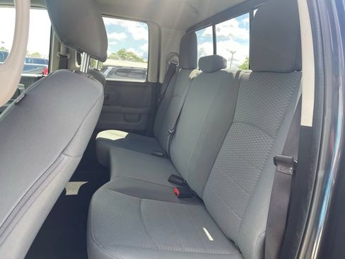 Used 2017 RAM 1500 Classic SLT AWD/4WD image 11